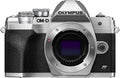 Olympus OM D E M10 Mark IV Systemkamera - 20 MP Micro Four Thirds Kamera mit 5 Achsen Stabilisierung - 4K Video und Selfie LCD - Elektronischer Sucher WLAN und Autofokus in Silber