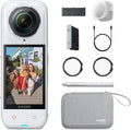 Insta360 X5 Essentials-Bundle Satinweiß - Wasserdichte 8K 360 Grad Kamera mit CMOS Sensor - Austauschbare Linsen und 3 Stunden Akku - Selfie Stick Effekt und Windschutz